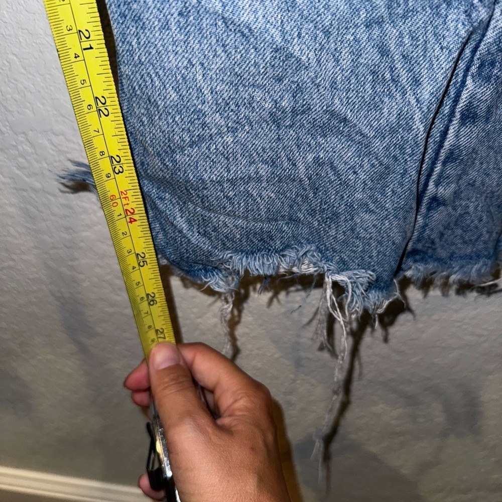 We the Free FP Destroyed Raw Hem High Waist Cropped Jeans Summer Grunge Size 32 - Picture 4 of 6